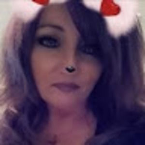 Meet your Posher, Debora